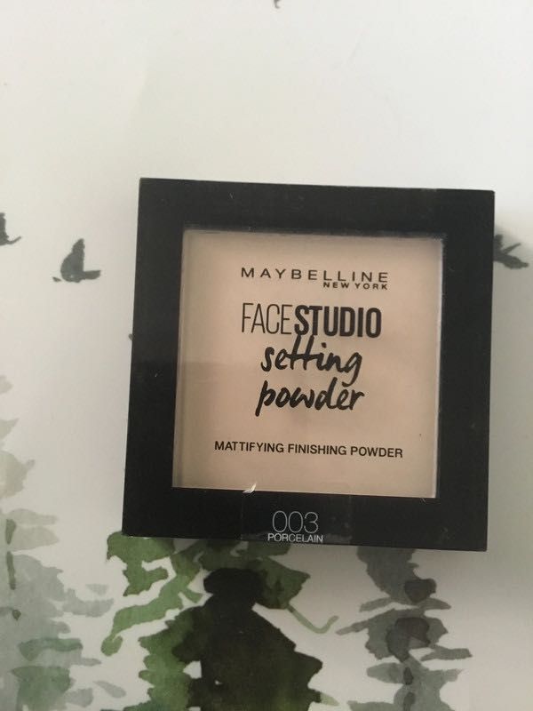 Puder matujący prasowany Maybelline