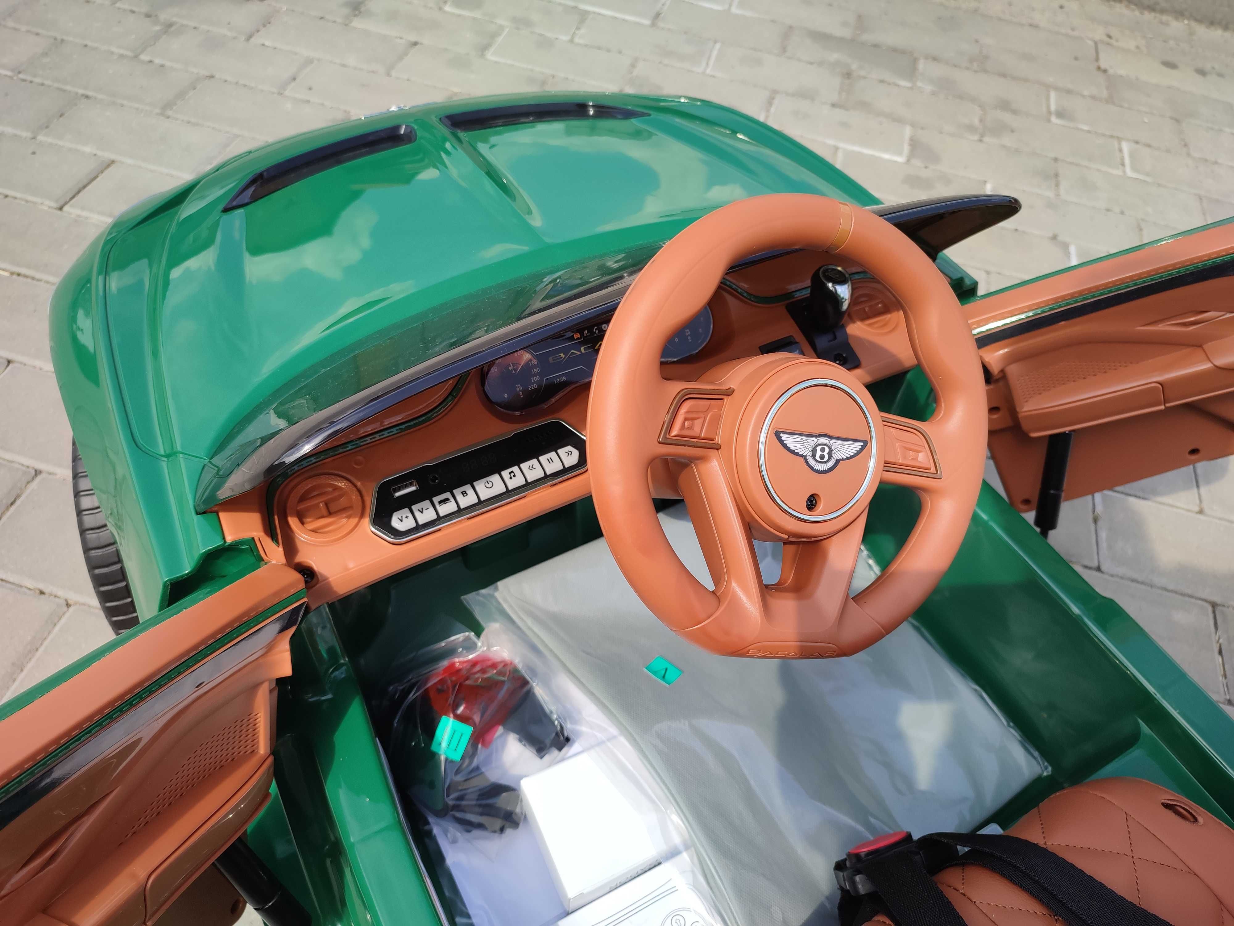 Auto Bentley Bacalar na akumulator dla dzieci Zielony +pilot