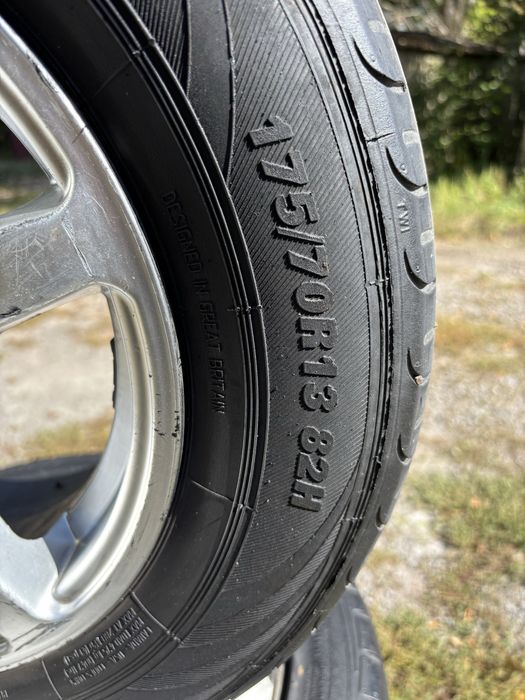 Комплект легкосплавних дисків літня гума 175/70 R13