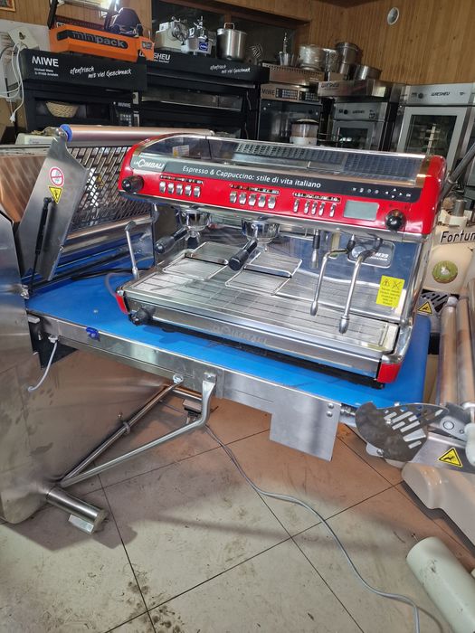 Профессиональная кофемашина La Cimbali M39 DOSATRON RE DT/2