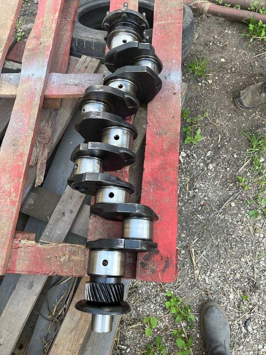 Колінвал, оригінал ЮМЗ(Д-65)