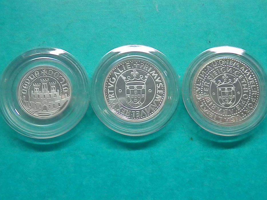 1327 - PROOF: 1983 XVII Exposição 500, 750 e 1.000$00 Ag., por 54,00