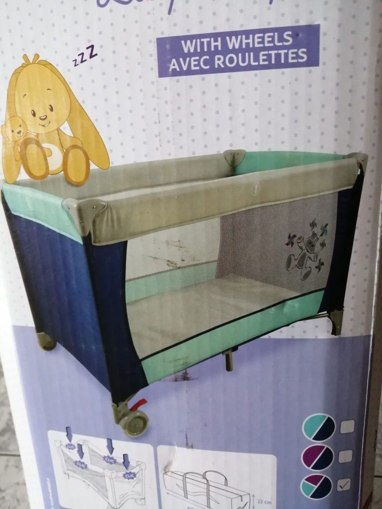 Cama portátil para criança / bebé