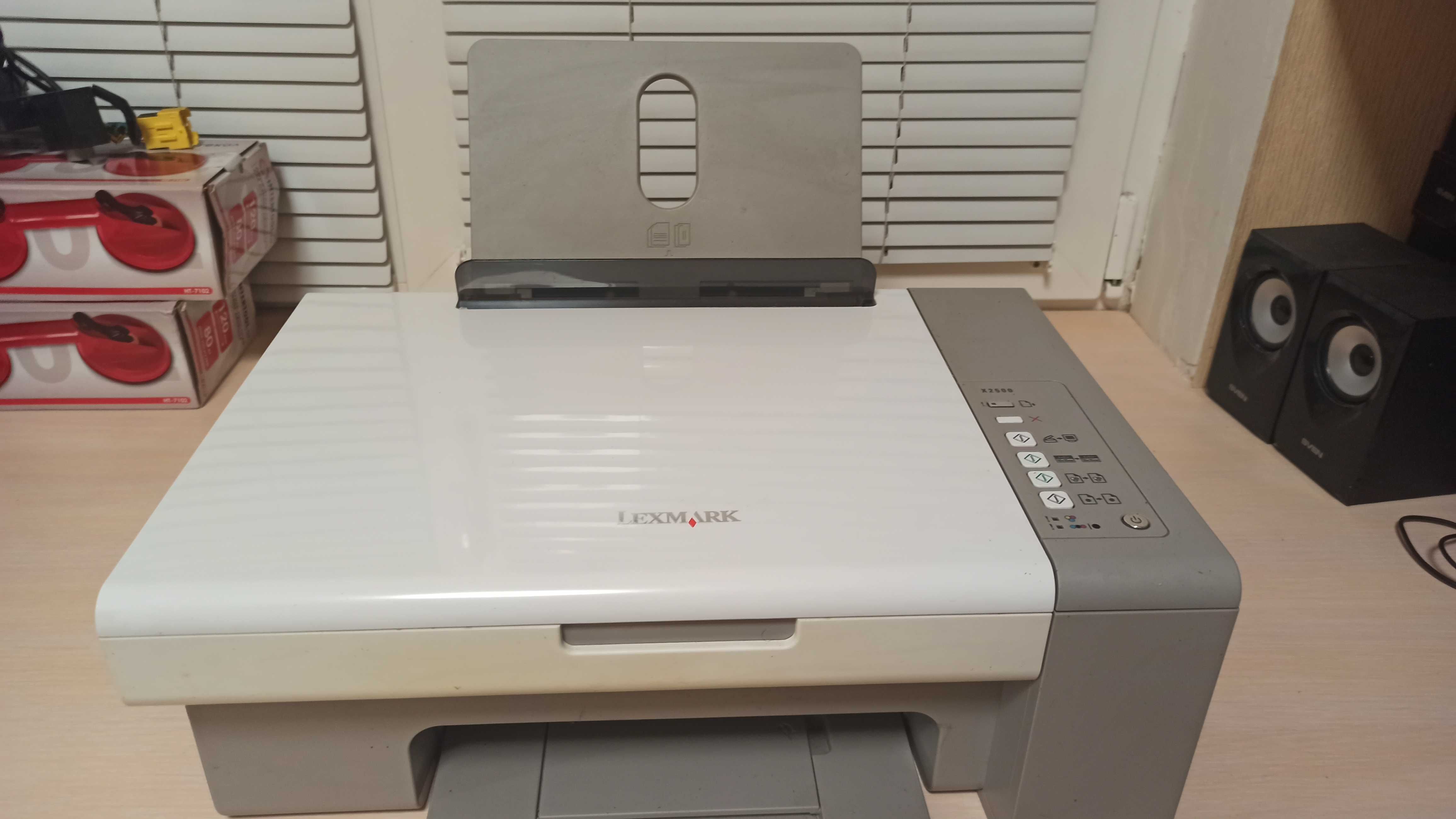 Сканер, принтер, ксерокс 6 цветов Lexmark x2500