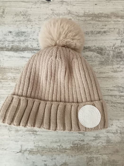 Шапка жіноча тепла