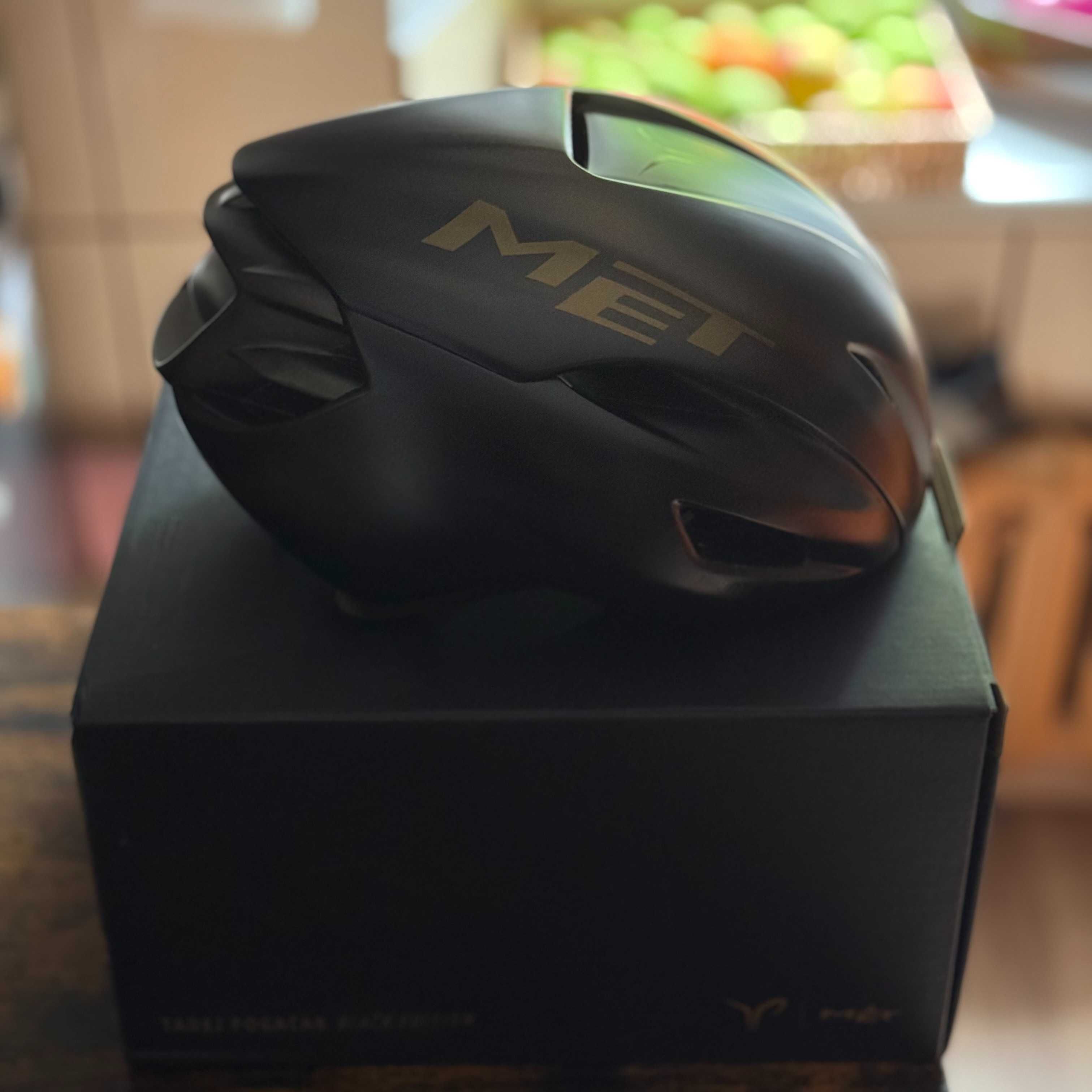 Kask rowerowy MET Manta MIPS Tadej Pogacar black M
