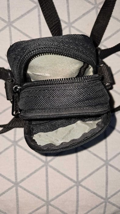 Torebka etui case na pasku aparat fotograficzny compact pamięć bateria