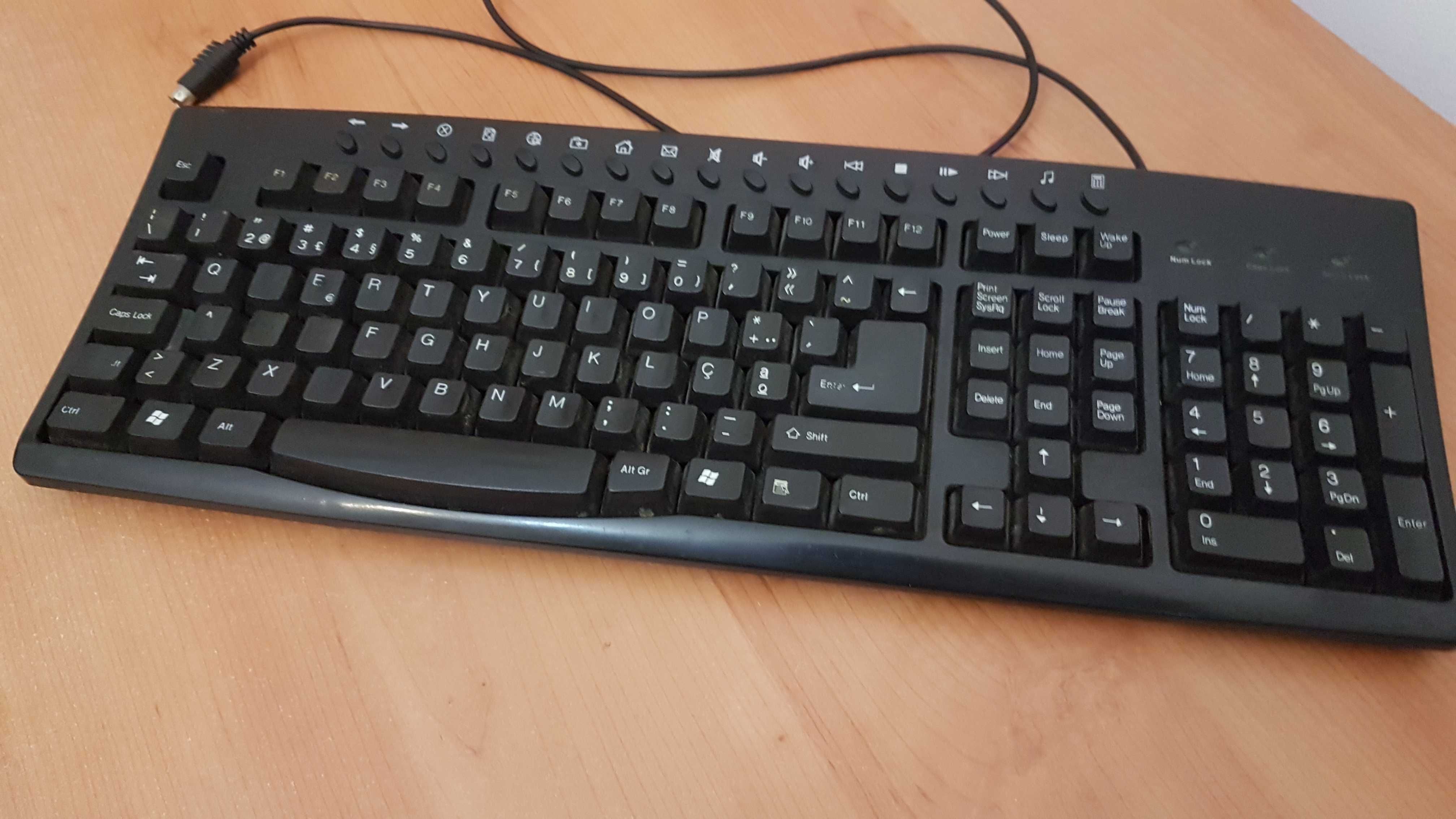 Teclado de pc Multimedia Keyboard