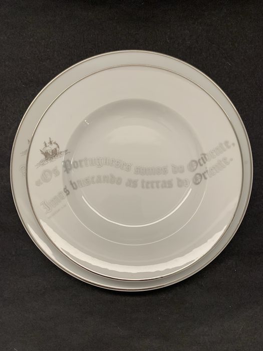 Serviço de Mesa “Os Lusíadas” 18 peças +2