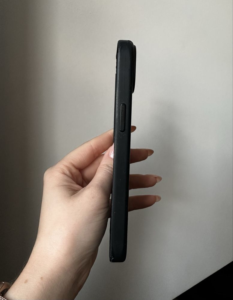 Etui apple z Magsafe