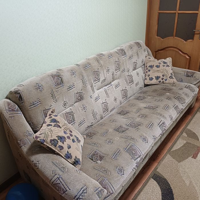 Диван розкладний + крісло (самовивіз)
