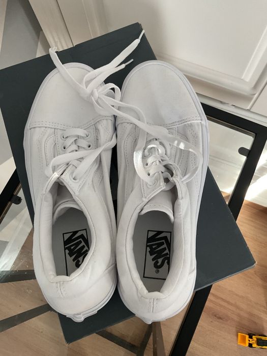 Vans Old Skool Classic White – оригінальні кеди, 41 розмір