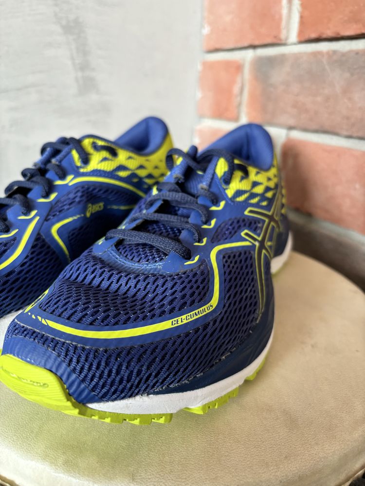 Asics Gel-Cumulus 19