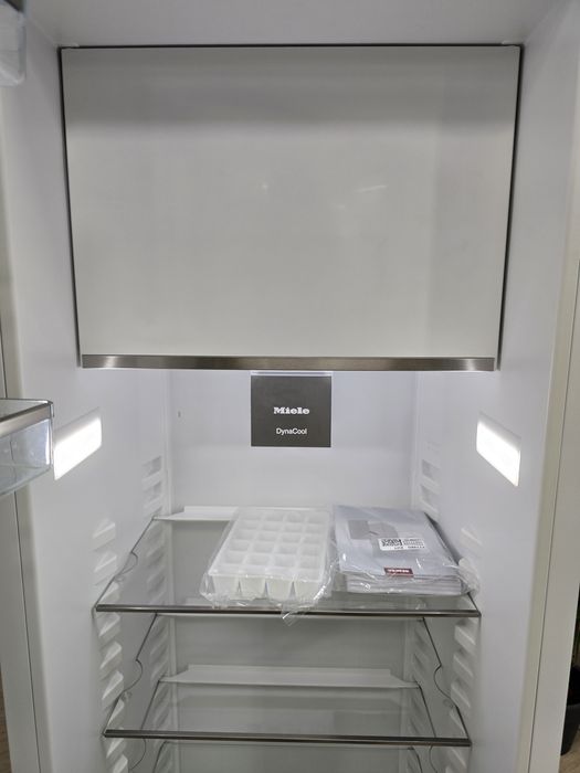 Холодильник Miele™️ K7734F BioFresh 2023рік