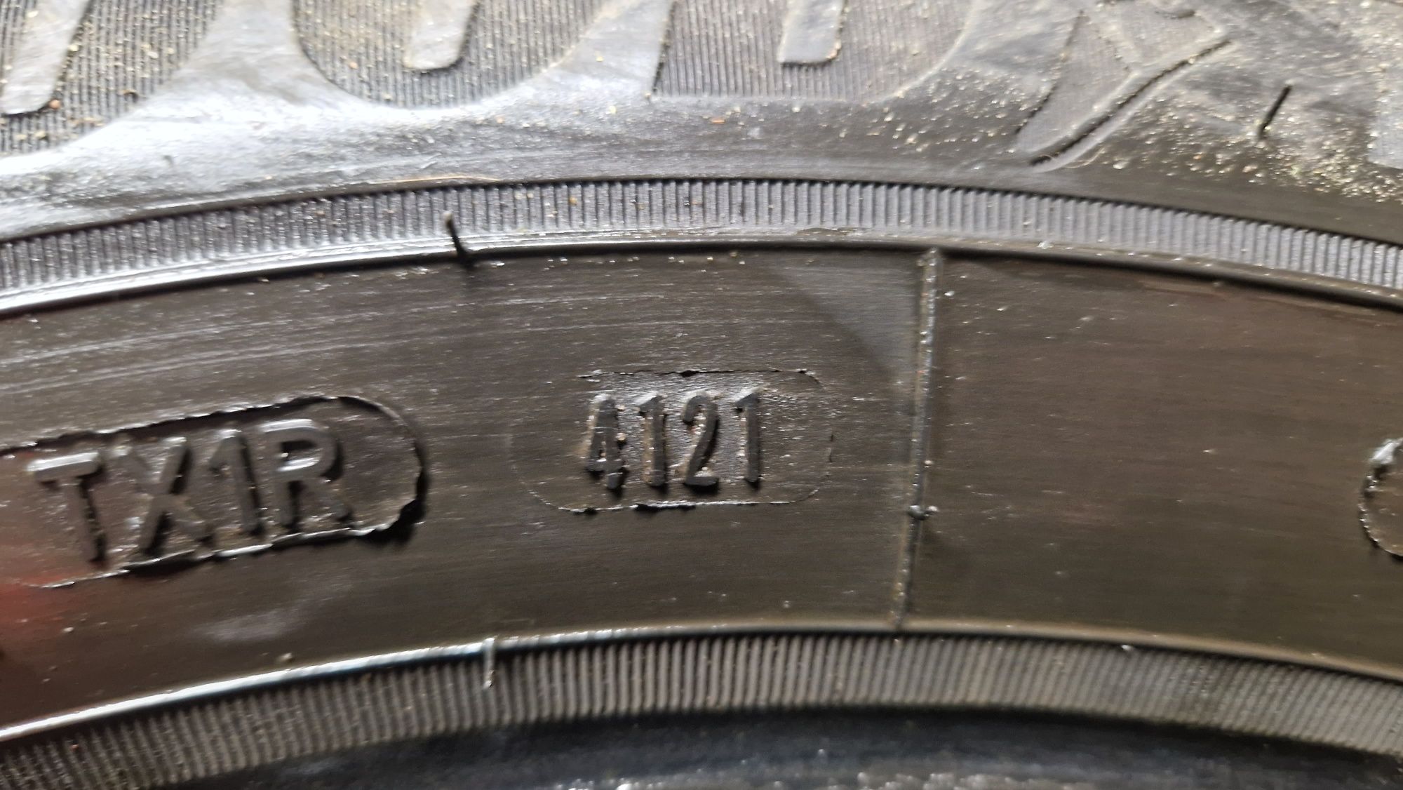 Opony zimowe GOODYEAR ULTRAGTIP 9+ 205/60/16 2szt Okazja !
