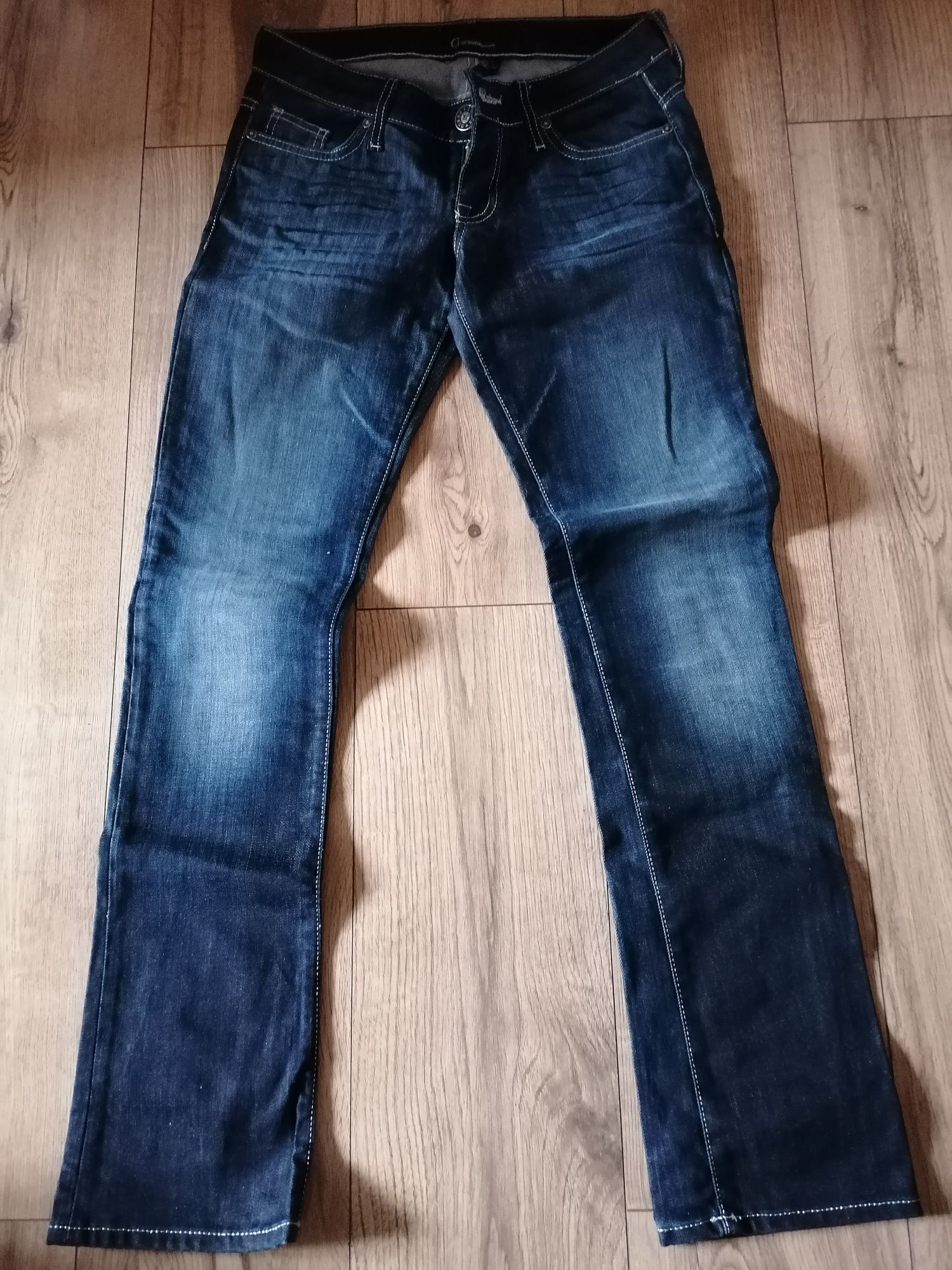 Spodnie jeansowe GUESS rozmiar 28