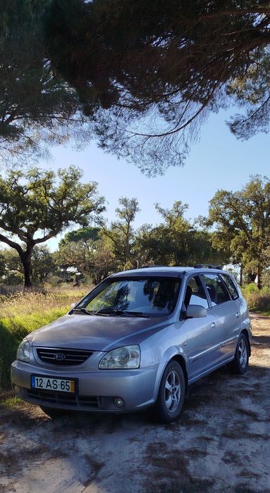 Kia Carens Estimado e poucos kms