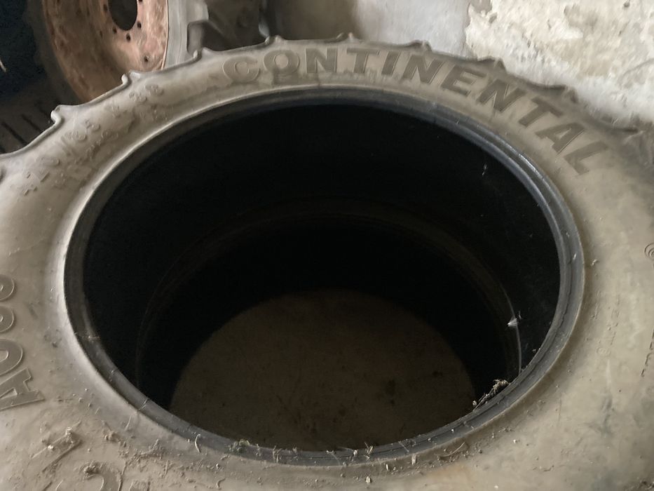 Używane opony rolnicze 420/85R38 Continental