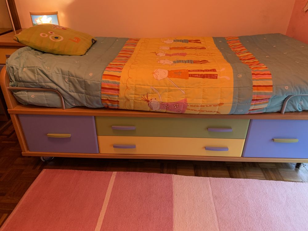 Cama de solteiro vendo