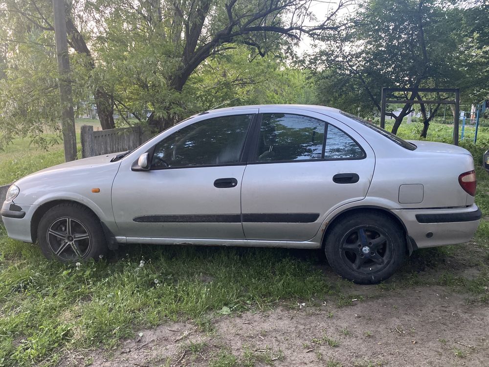 Nissan Almera n16 (2001)