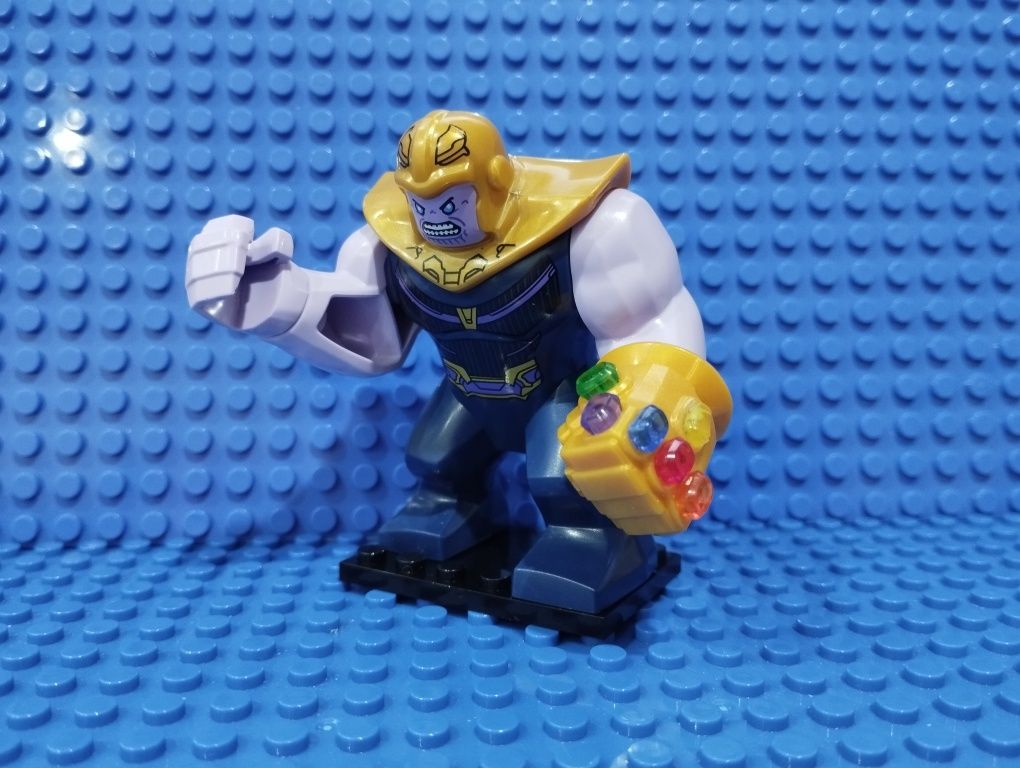 Minifigurka kompatybilna z Lego Thanos rękawica nieskończoności