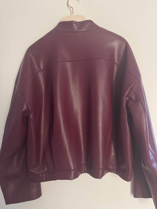Продаю Бомбер the COAT