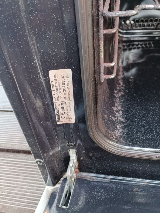 Forno eléctrico Zanussi
