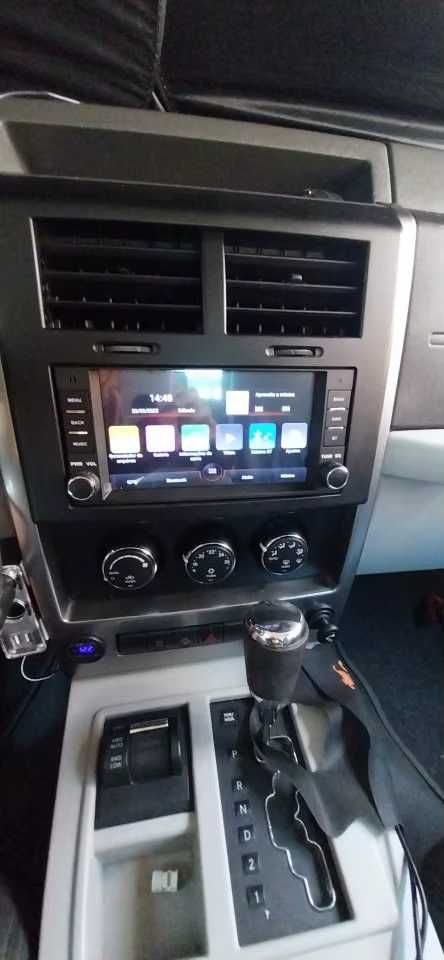 Radio android 13 Jeep chrysler dodge wifi usb bluetooth 2GB