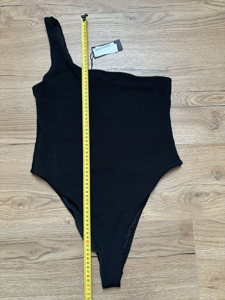 Misspap prążkowany czarny kostium kąpielowy na jedno ramię XL