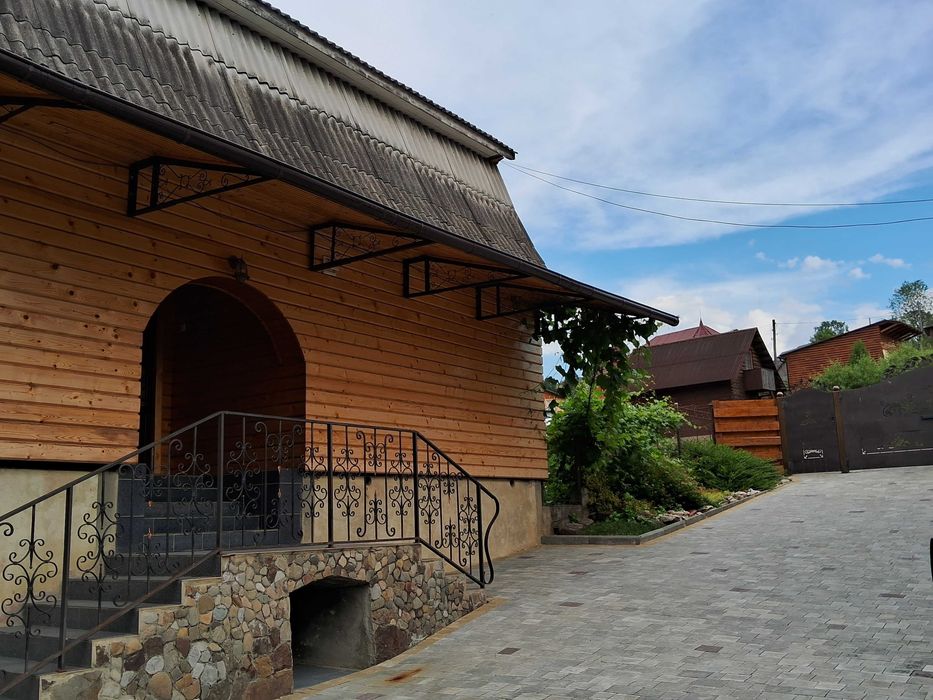 Відпочинок в Карпатах Лазещина