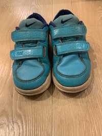 Buty sportowe Nike rozmiar 26