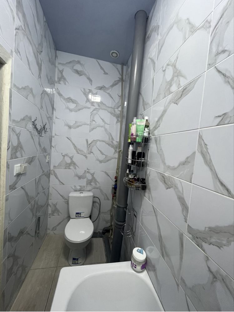 Продам свою 2-х комнатную в центре
