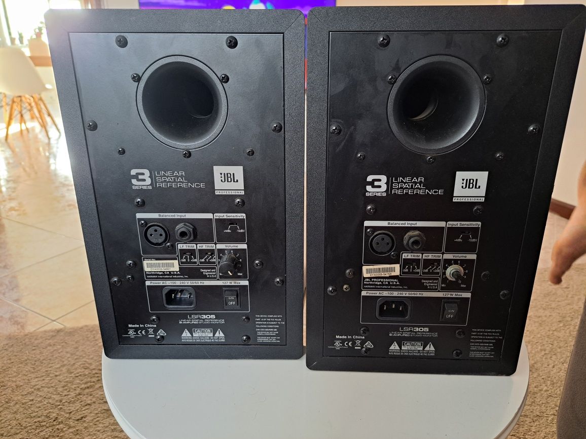 Vendo coluna JBL 306 MKII