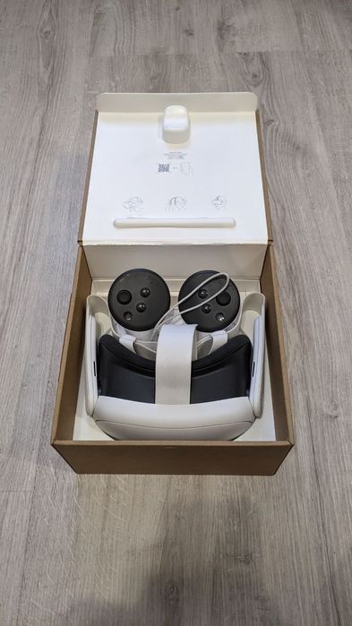 Комплект VR: Meta Quest 3 512Gb + KIWI Link Кабель
Стан: Як новий (куп