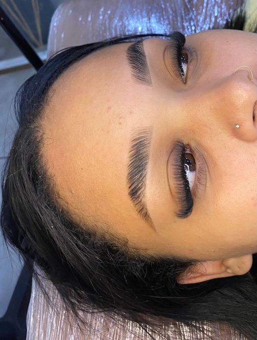 Combo Pestanas e Sobrancelhas