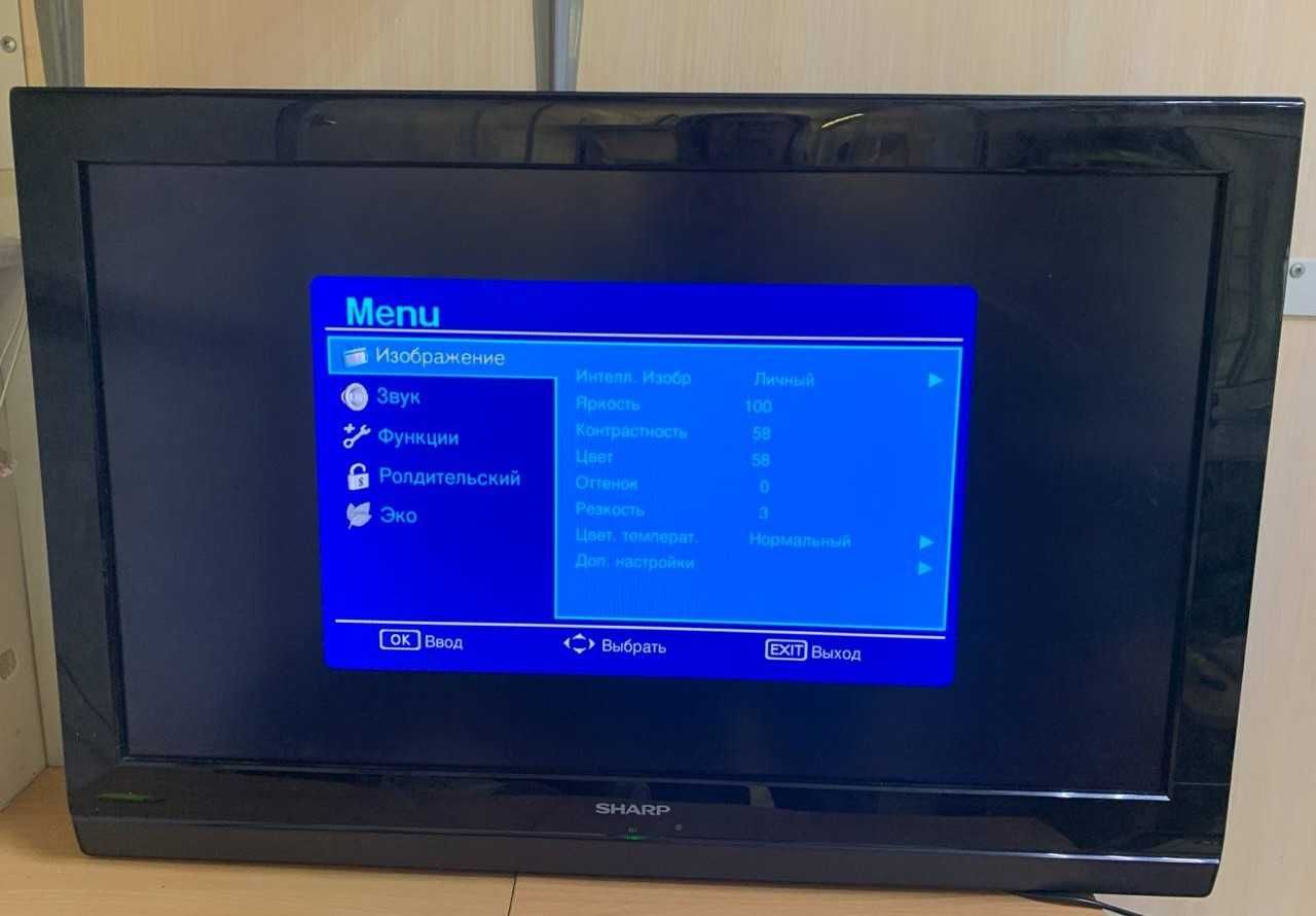 Продам телевізор Sharp LC-32SH7E-BK