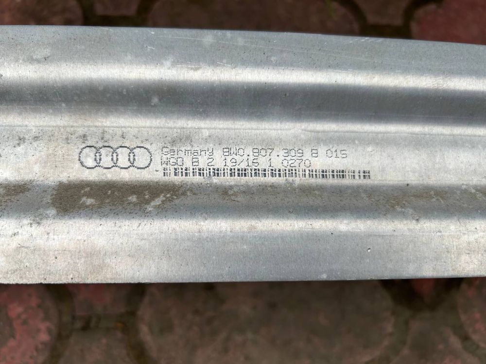 Audi a4 b9 8w задній бампер