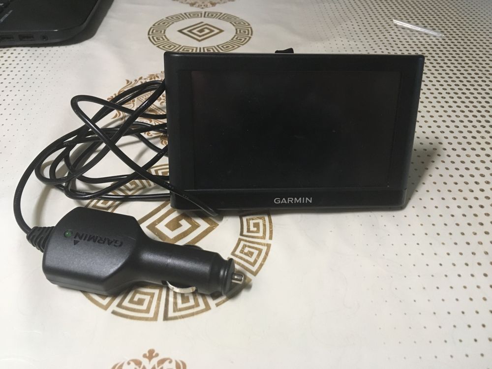 Навігатор Garmin nuvi 42LM
