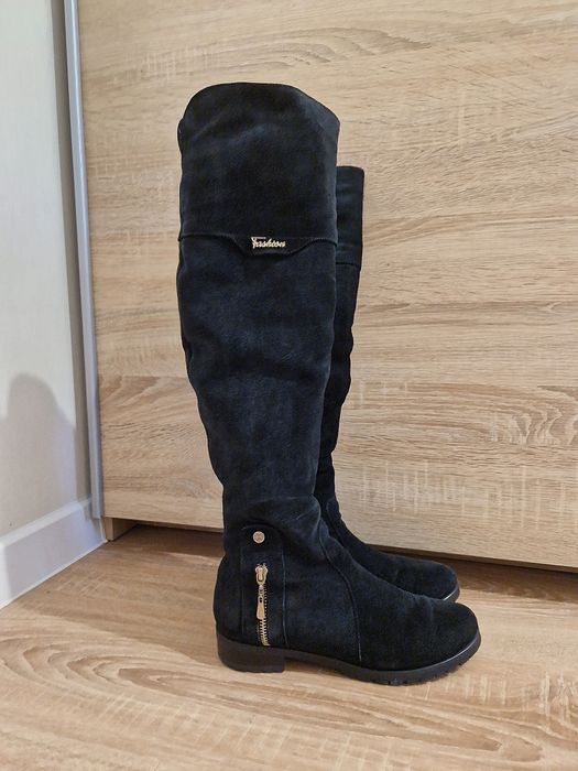 Зимові замшеві чоботи