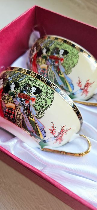 Порцеляновий сервіз Сакура