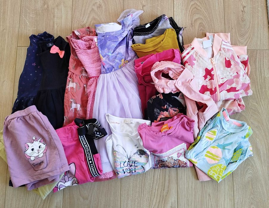 Paczka dla dziewczynki 98-104. 20 sztuk