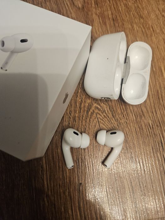 Słuchawki  Airpods pro 2 uszkodzone