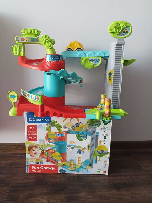 Clementoni zakręcony garaż tor samochodowy