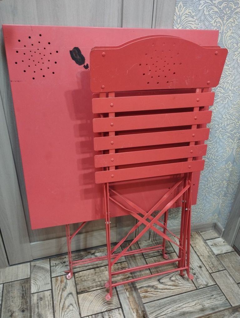 Комплект меблів металевий