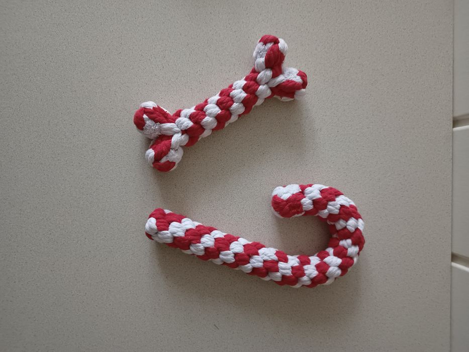 Świąteczne zabawki dla psa