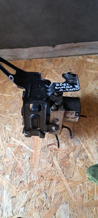 pompa abs sterownik opel zafira b 1.9cdti