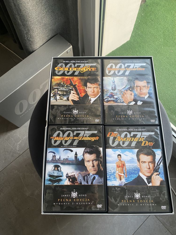 Pełna Kolekcja Filmow Jamesa Bonda (do 2002 roku)