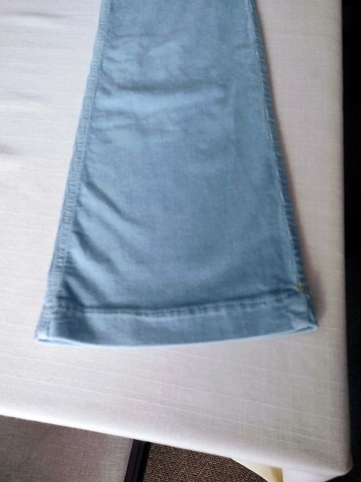 Sprzedam  nowe spodnie mlodziezowe  wloskiej firmy PHARD Jeans