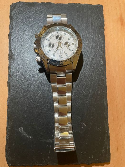 Rolex daytona nunca usado