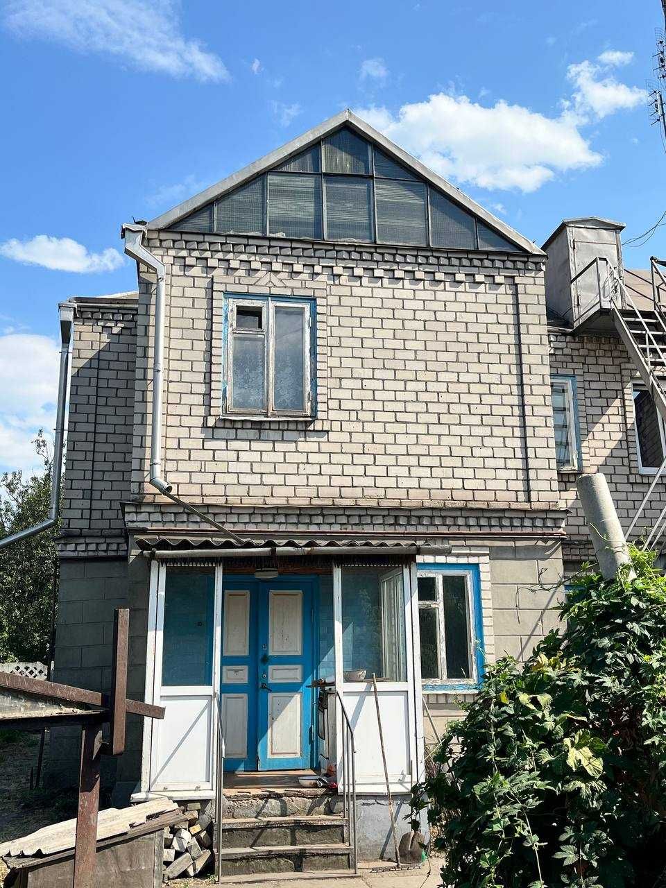 ПРОДАЖ будинку на вул. Пирогова